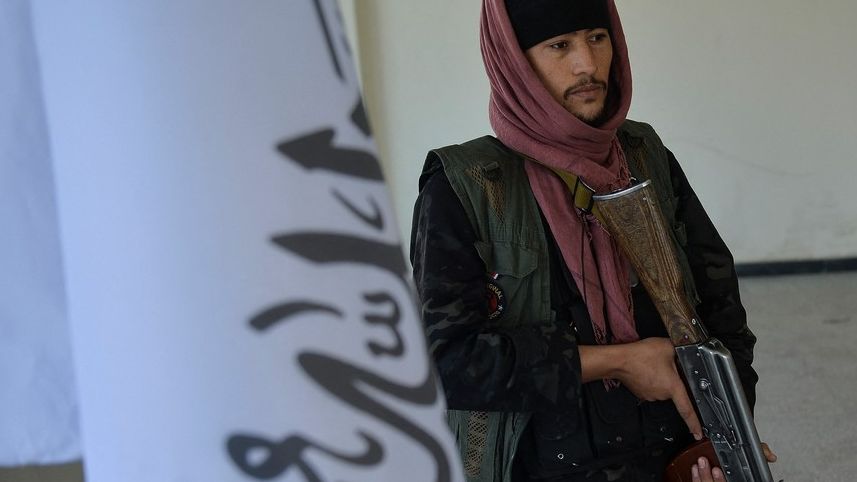 Tálibán vzkazuje USA: Když nám pomůžete, do týdne vyhladíme Islámský stát